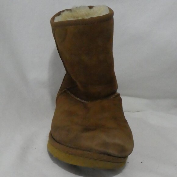 Unbranded | size 7 | Brown Ankle Boots with Plush Interior - Picture 2 of 13